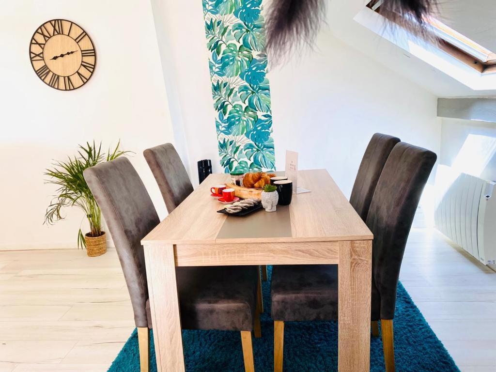 Appartement Douillet 1 Chambre - Centre Ville アルジャントゥイユ エクステリア 写真
