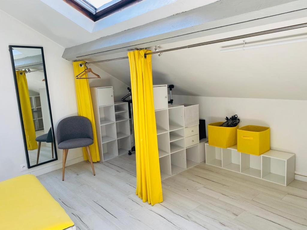 Appartement Douillet 1 Chambre - Centre Ville アルジャントゥイユ エクステリア 写真